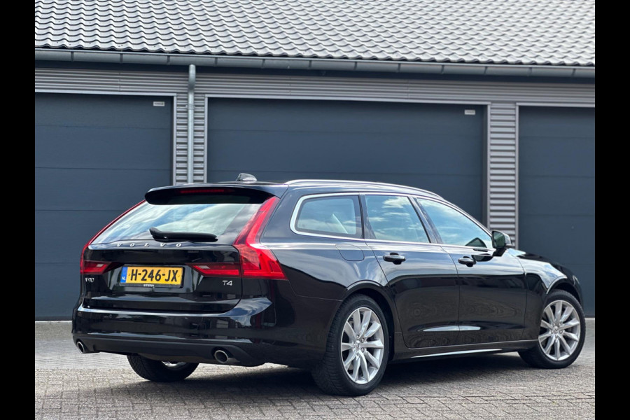 Volvo V90 2.0 T4 MOMENTUM PRO, PANORAMADAK, VELE OPTIES, EERSTE EIGENAAR, NL AUTO MET NATIONALE AUTO PAS