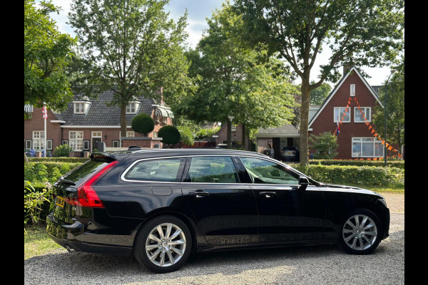 Volvo V90 2.0 T4 MOMENTUM PRO, PANORAMADAK, VELE OPTIES, EERSTE EIGENAAR, NL AUTO MET NATIONALE AUTO PAS