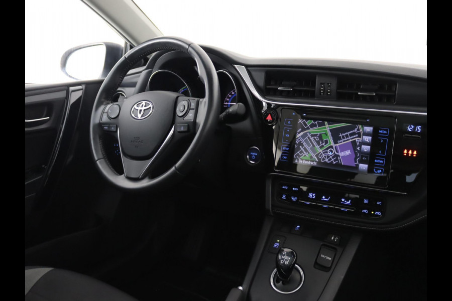 Toyota Auris Touring Sports 1.8 Hybrid Freestyle | Navigatie | Panoramadak | Cruise control |