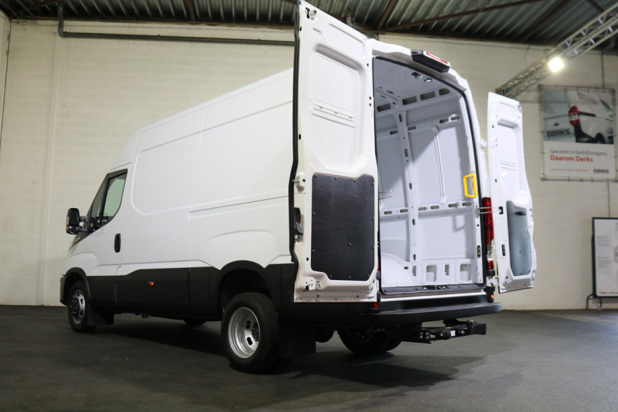 Iveco Daily 35C18 3.0 L2 H2 Automaat Airco Trekhaak 3.5T