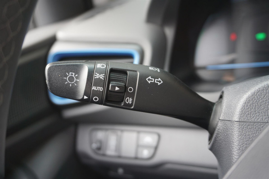 Hyundai IONIQ 1.6 GDi Hybrid Adaptive-Cruise/Camera/ Apple CarPlay/Dealeronderhouden/Rijklaarprijs!
