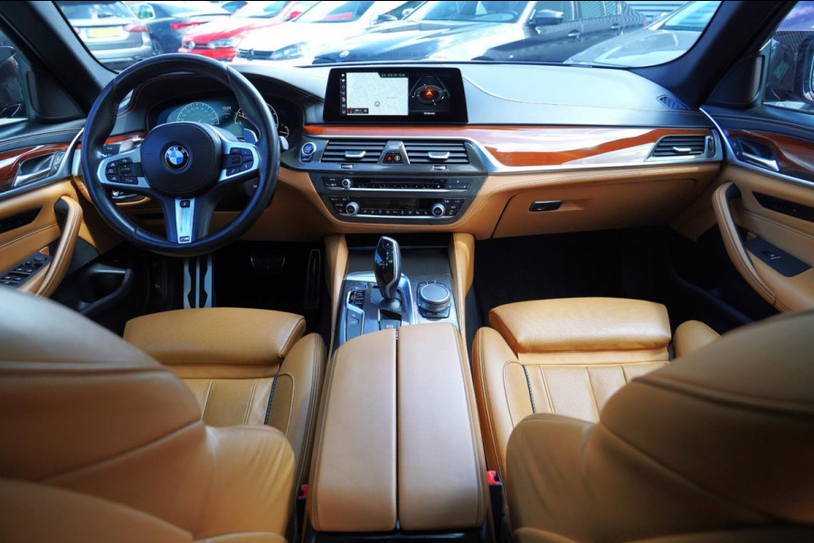BMW 5 Serie 540i xDrive High Executive | M-pakket | Adaptieve Cruise | Stoelverwarming/koeling | Panorama | Carbon | M-performance