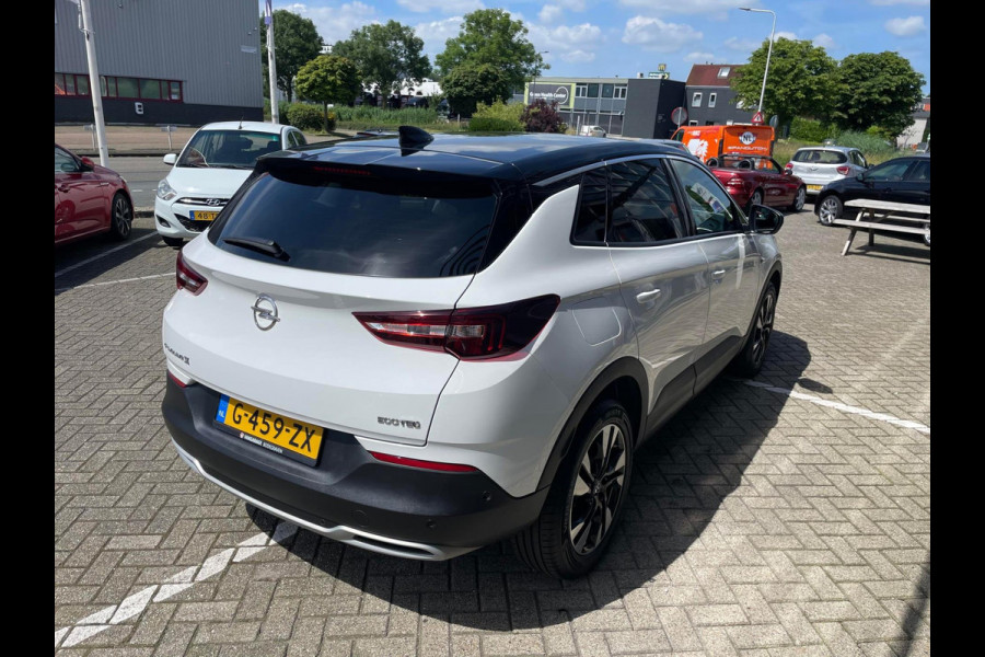 Opel Grandland X 1.2 Turbo Business Executive