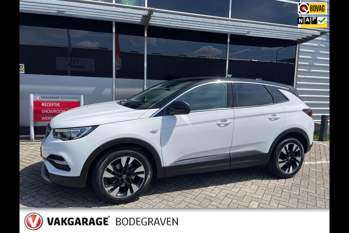 Opel Grandland X 1.2 Turbo Business Executive