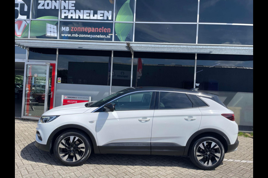 Opel Grandland X 1.2 Turbo Business Executive