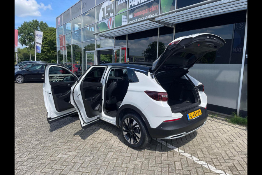 Opel Grandland X 1.2 Turbo Business Executive