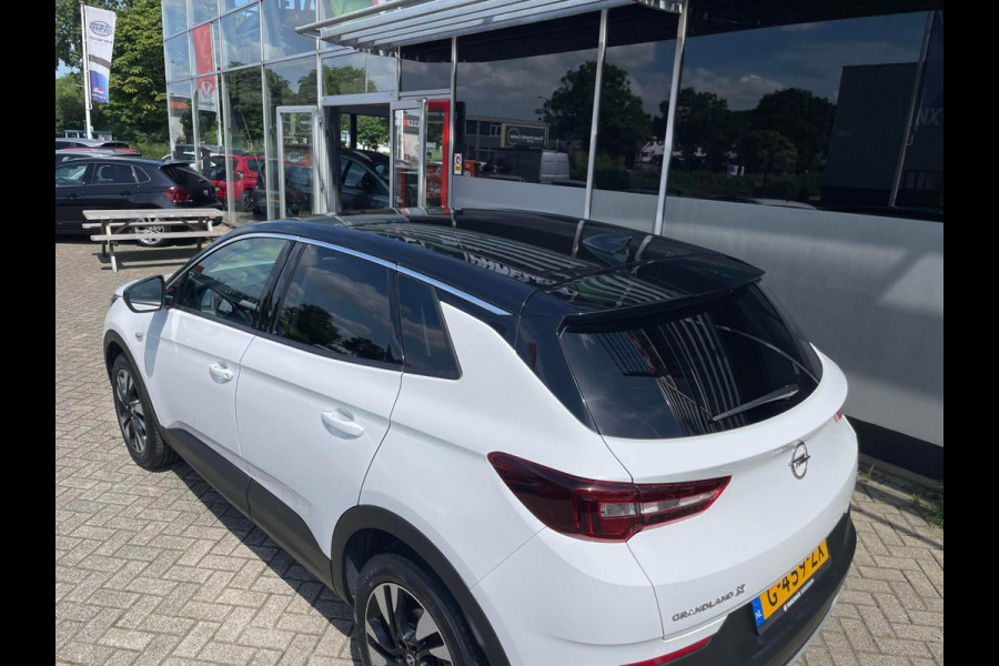 Opel Grandland X 1.2 Turbo Business Executive