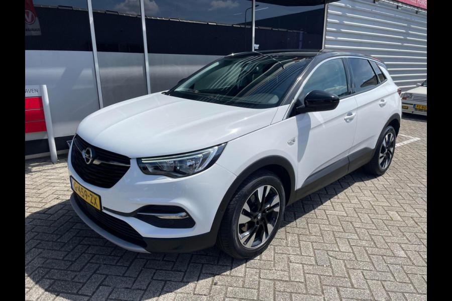 Opel Grandland X 1.2 Turbo Business Executive