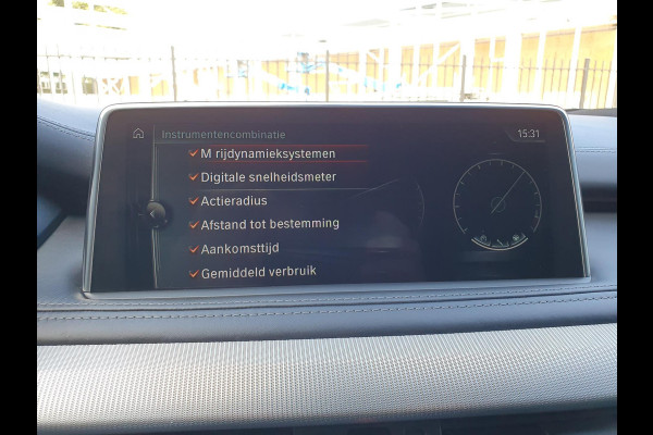 BMW X5 M / 60.000 KM !!! / NWE BEURT, REMMEN, BANDEN & ACCU / APPLE CARPLAY / LEDER + MEMORY / ''22 LM-VELGEN / HUD / H-K / PANO !