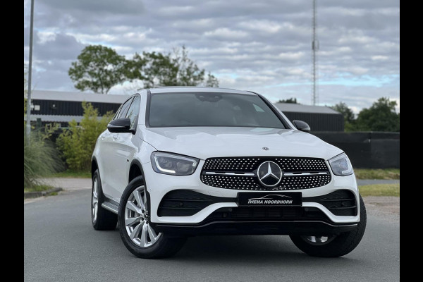 Mercedes-Benz GLC Coupé 300e 4MATIC AMG Schuifdak|Camera 360°|Burmester®|Keyless|Sfeerverlichting|Night pakket|Achterbank verw.