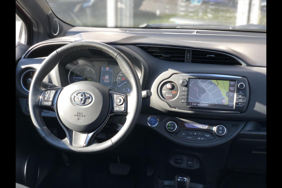 Toyota Yaris 1.5 Hybrid Premium | Eerste eigenaar, Panoramadak, Half Leer, Navigatie, 16 inch, DAB, Keyless, Alle opties!