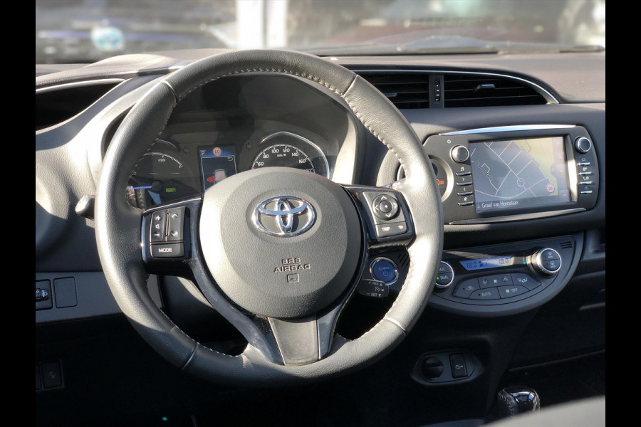 Toyota Yaris 1.5 Hybrid Premium | Eerste eigenaar, Panoramadak, Half Leer, Navigatie, 16 inch, DAB, Keyless, Alle opties!