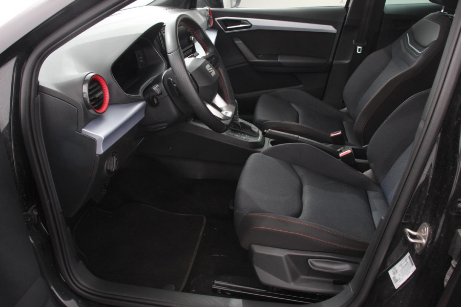 Seat Ibiza 1.0 TSI 110pk DSG FR | Navigatie | Apple Carplay/Android Auto | Parkeersensoren | Camera | Adaptive Cruise Control | Stoelverwarming | Ledverlichting | Virtual Cockpit | Getinte ramen | Climate Control