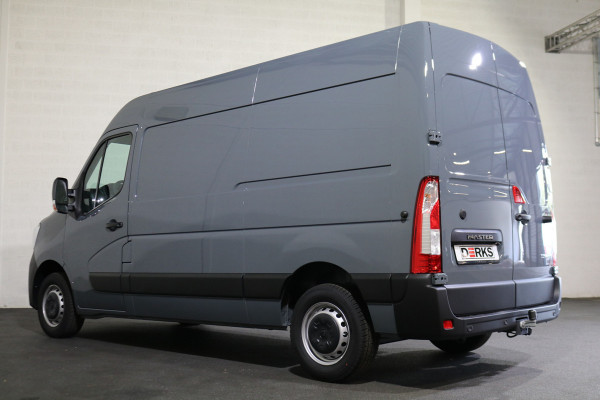 Renault Master 2.3 dCi 180pk L2 H2 Airco Navigatie Camera Trekhaak