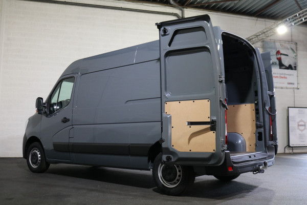 Renault Master 2.3 dCi 180pk L2 H2 Airco Navigatie Camera Trekhaak