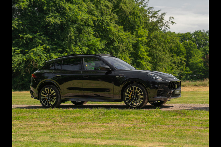 Maserati Grecale Trofeo 3.0 V6 530pk | MY23 | Carbon Pack | Pano-dak | Stoelkoeling | Sonus Faber