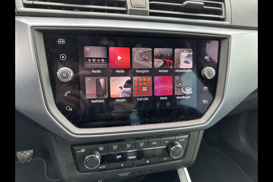 Seat Arona 1.0 TSI Style Business Intense | navigatie | adaptive cruise control | Apple Carplay  | Android Auto