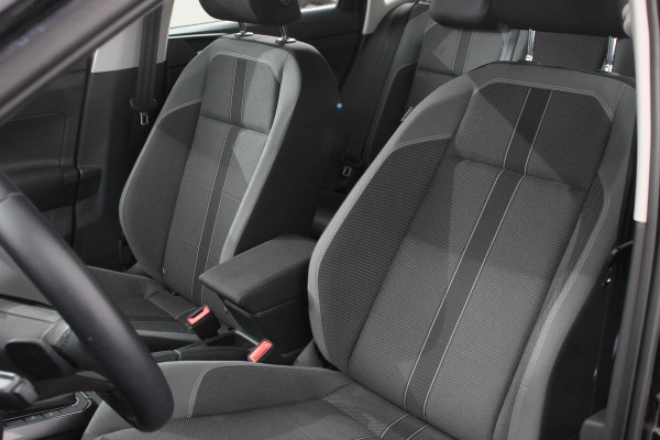 Volkswagen Polo 1.0 TSI 95pk DSG Style | Navigatie | Apple Carplay/Android Auto | Parkeersensoren | Park Assist | Adaptive Cruise Control | Stoelverwarming | Airco