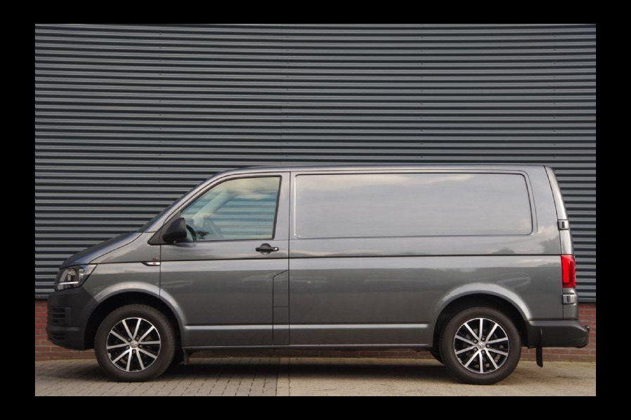 Volkswagen Transporter 2.0TDI AIRCO, NAVI, CRUISE, DAB, PDC, TREKHAAK, BLUETOOTH