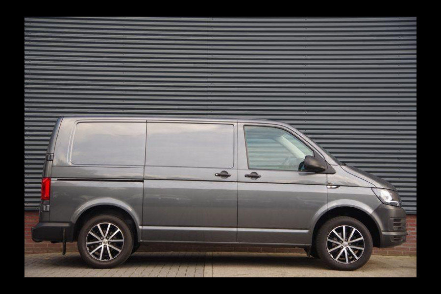 Volkswagen Transporter 2.0TDI AIRCO, NAVI, CRUISE, DAB, PDC, TREKHAAK, BLUETOOTH