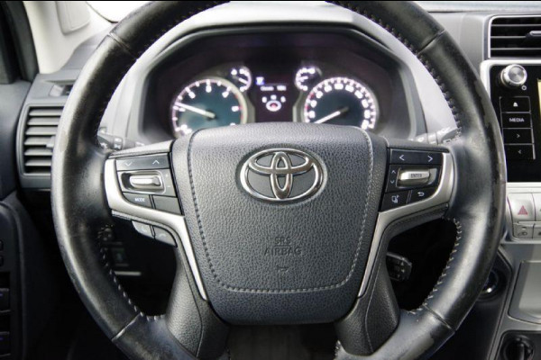 Toyota Land Cruiser 2.8 D-4D-F 177PK AUT. LED, LEDER, CAMERA, 3.5T TREKHAAK, NAVI, CRUISE, CLIMA, STOELVERWARMING, ELEKTR.