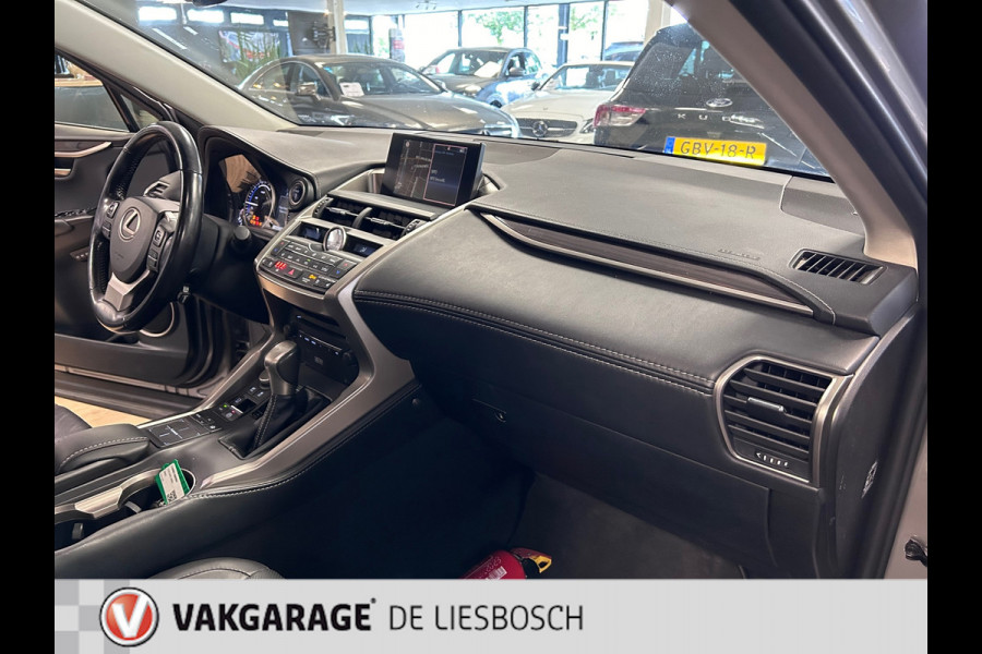 Lexus NX 300h AWD Luxury Line |Leder |Mark Levinson | 360 camera | stoel-koeling | trekhaak