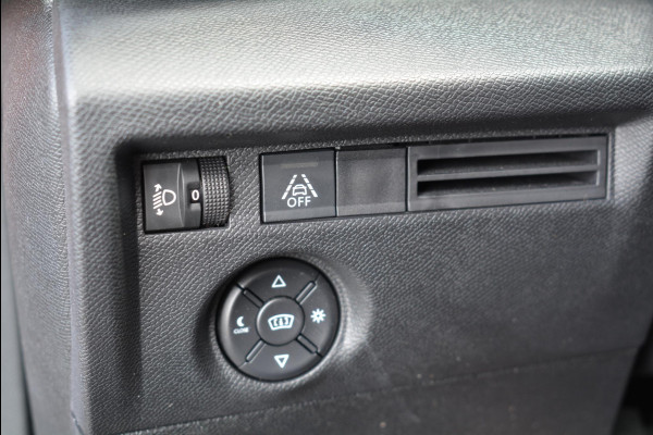 Citroën C4 1.2 Turbo 130pk Automaat Shine | Achteruitrij camera | 4 Seizoenenbanden