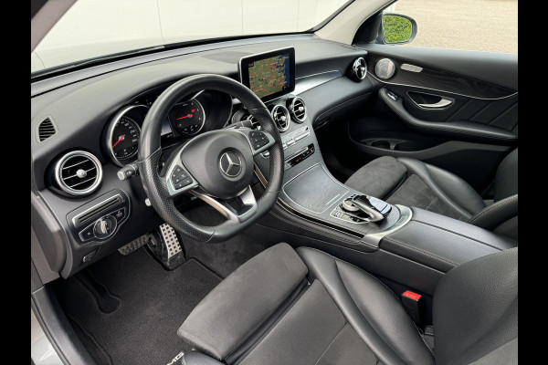 Mercedes-Benz GLC 220 d 4MATIC Business Solution AMG Panorama Camera Dode hoek Trekhaak Soundsystem Sfeer-verlichting El. achterklep n Stoelverwarming El. achterklep