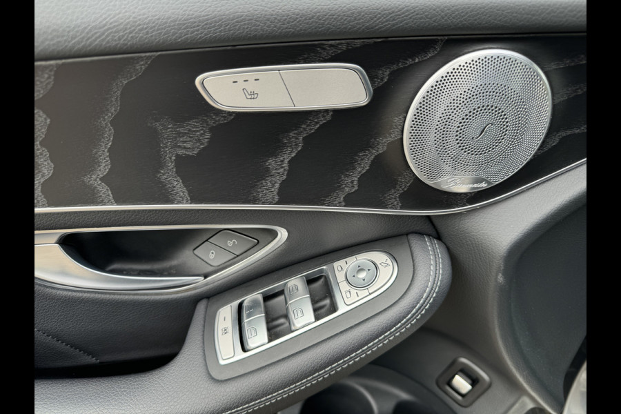 Mercedes-Benz GLC 220 d 4MATIC Business Solution AMG Panorama Camera Dode hoek Trekhaak Soundsystem Sfeer-verlichting El. achterklep n Stoelverwarming El. achterklep