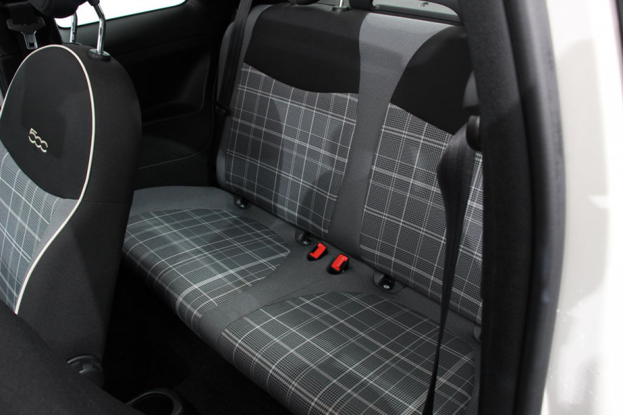 Fiat 500C 1.2 Automaat Lounge | Navigatie | Apple Carplay/Android Auto | Cruise Control | Airco | Dab | Parkeersensoren Achter | Lichtmetalen Velgen |