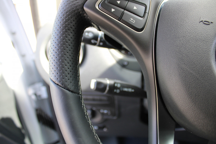 Mercedes-Benz Vito 116 CDI Lang DC Comfort Audio 40 navigatie met camera en parkeerpakket, Bumpers in kleur