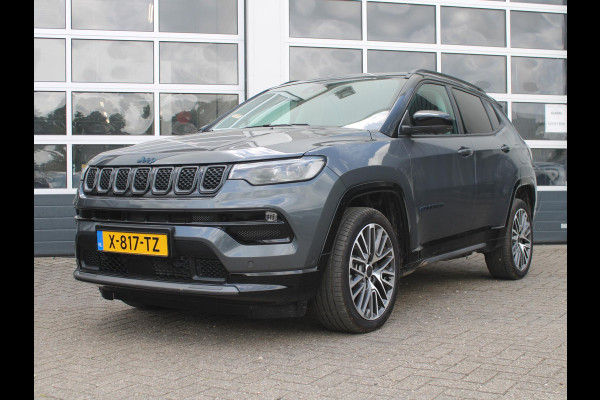 Jeep Compass 4xe 240 Plug-in Hybrid Electric Summit | Schuif/Kanteldak | Leder | Winter Pack | 19" | Apple Carplay