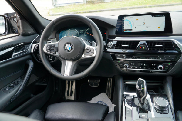 BMW 5 Serie Touring 530i High Executive PANO