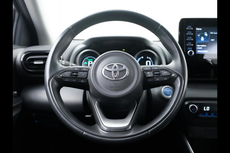 Toyota Yaris 1.5 Hybrid Dynamic (LED,ADAPTIVE CRUISE,CLIMATE,CAMERA,KEYLESS,LANE-ASSIST,LM-VELGEN)