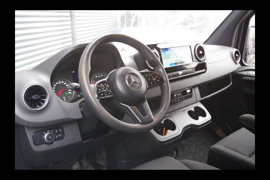 Mercedes-Benz Sprinter 319 3.0 CDI V6 L2H2 AUT. 2X SCHUIFDEUR, LED, MBUX 10'', 3.5T TREKHAAK, CAMERA, NAVI, CRUISE, CLIMA, PDC