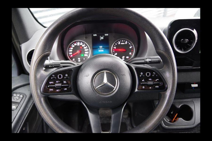 Mercedes-Benz Sprinter 319 3.0 CDI V6 L2H2 AUT. 2X SCHUIFDEUR, LED, MBUX 10'', 3.5T TREKHAAK, CAMERA, NAVI, CRUISE, CLIMA, PDC