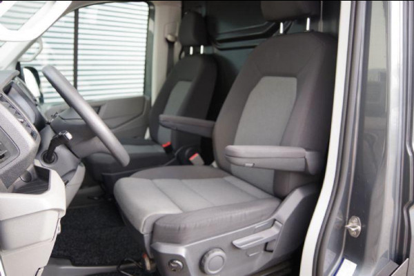 Volkswagen Crafter 50 2.0 TDI L3H2 (L2H1) 177PK AUT. 3.5T TREKGEW. CAMERA, NAVI, CRUISE, AIRCO, STOELVERWARMING, DUBBEL LUCHT