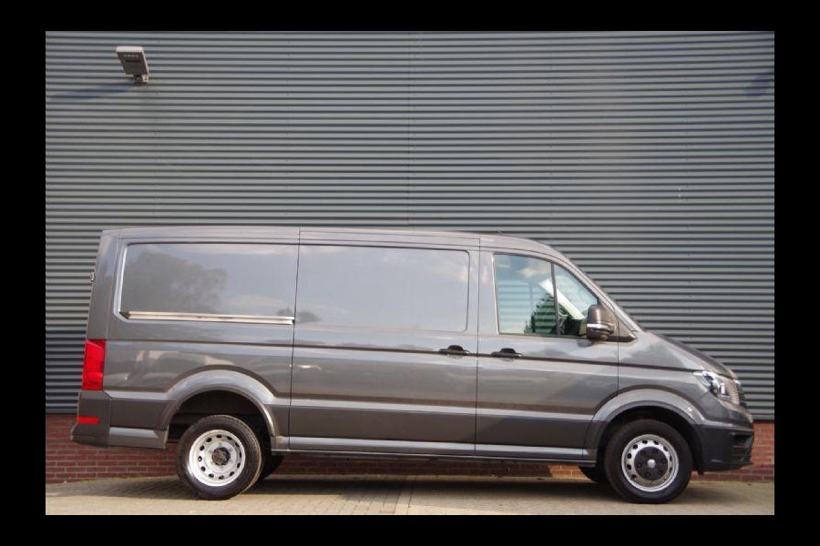 Volkswagen Crafter 50 2.0 TDI L3H2 (L2H1) 177PK AUT. 3.5T TREKGEW. CAMERA, NAVI, CRUISE, AIRCO, STOELVERWARMING, DUBBEL LUCHT