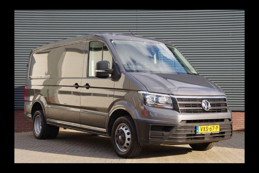 Volkswagen Crafter 50 2.0 TDI L3H2 (L2H1) 177PK AUT. 3.5T TREKGEW. CAMERA, NAVI, CRUISE, AIRCO, STOELVERWARMING, DUBBEL LUCHT