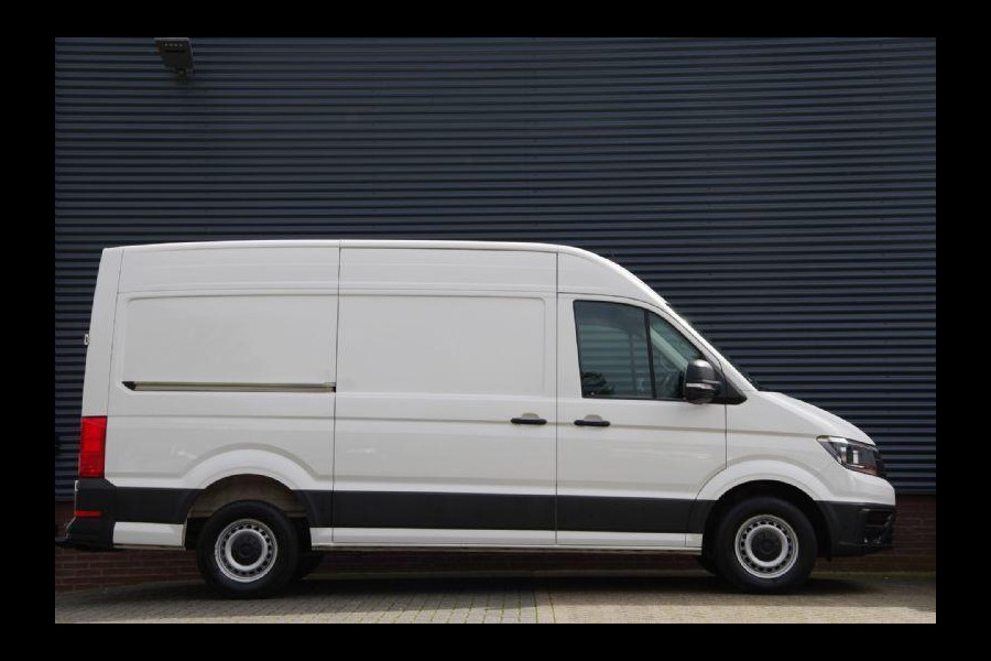 Volkswagen Crafter 35 2.0 TDI L3H3(L2H2) 140PK AUT. CAMERA, NAVI, CRUISE, DAB, TREKHAAK, AIRCO, PARKEERSENSOREN, APPLE CARPLAY, NL AUTO, NAP