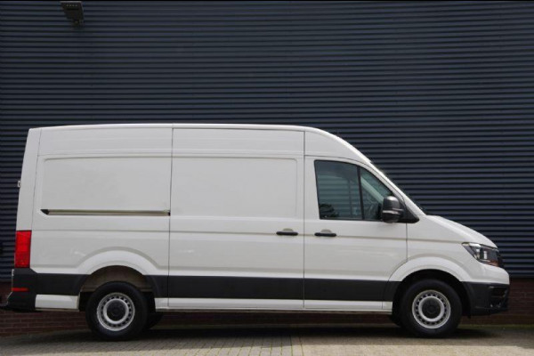 Volkswagen Crafter 35 2.0 TDI L3H3(L2H2) 140PK AUT. CAMERA, NAVI, CRUISE, DAB, TREKHAAK, AIRCO, PARKEERSENSOREN, APPLE CARPLAY, NL AUTO, NAP