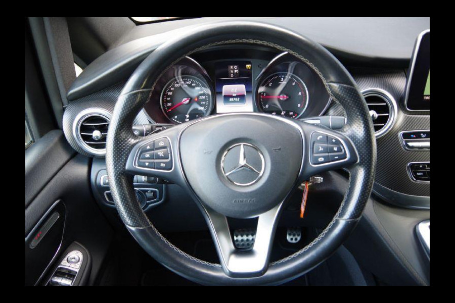 Mercedes-Benz V-Klasse AMG NIGHT EDITION, AUT. 2X ELEK. SCHUIFDEUR, LED, LEDER, 19'', CAMERA, NAVI, CRUISE, CLIMA, PARKEERSENSOREN, STOELVERWARMING