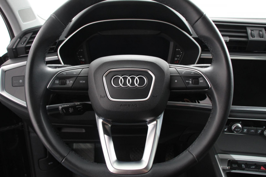 Audi Q3 Sportback 45 TFSI e 245pk PHEV S-tronic Attitude | Navigatie | Parkeersensoren | Adaptive Cruise Control | Stoelverwarming | Ledverlichting | Virtual Cockpit | Climate Control | Getinte ramen