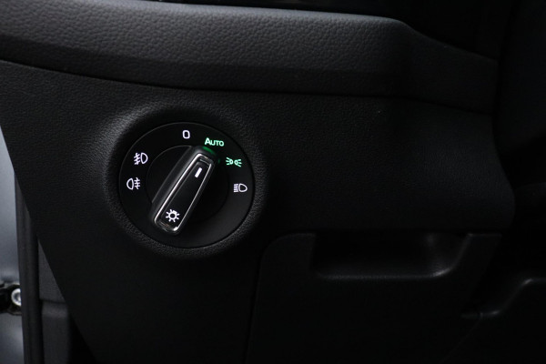 Škoda Kodiaq 1.5 TSI Style Sport Automaat (NAVI, STOELVERWARMING, DIGITALE COCKPIT, 360 CAMERA, 1e EIGENAAR, GOED ONDERHOUDEN)