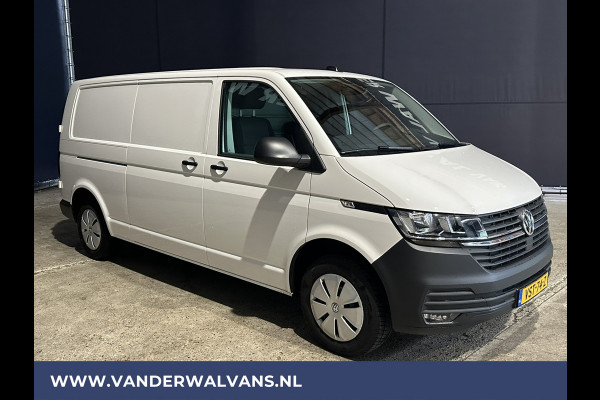 Volkswagen Transporter 2.0 TDI 150pk L2H1 Fabrieksgarantie Euro6 Airco | Trekhaak | Apple Carplay | Android Auto Parkeersensoren, Cruisecontrol