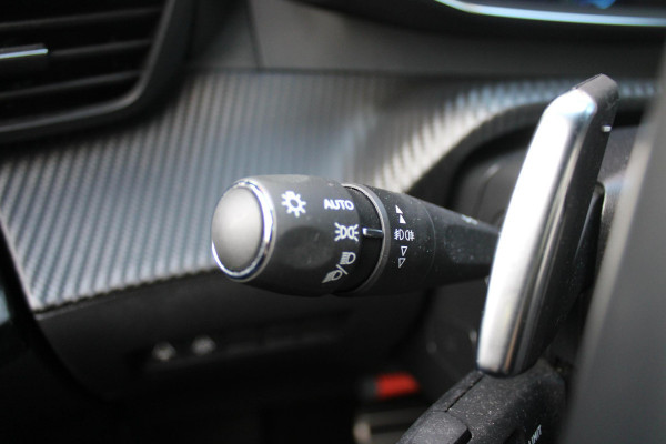 Peugeot 2008 1.2 130PK AUTOMAAT GT PACK | NAVIGATIE 10' TOUCHSCREEN | APPLE CARPLAY/ANDROID AUTO | DODEHOEK BEWAKING | LICHTMETALEN VELGEN 18" | ADAPTIVE CRUISE CONTROL | KEYLESS ENTRY/START | FULL LED KOPLAMPEN | ALCANTARA BEKLEDING | ACHTERUITRIJ CAMERA | STOEL VERWARMING | DAB+ RADIO |