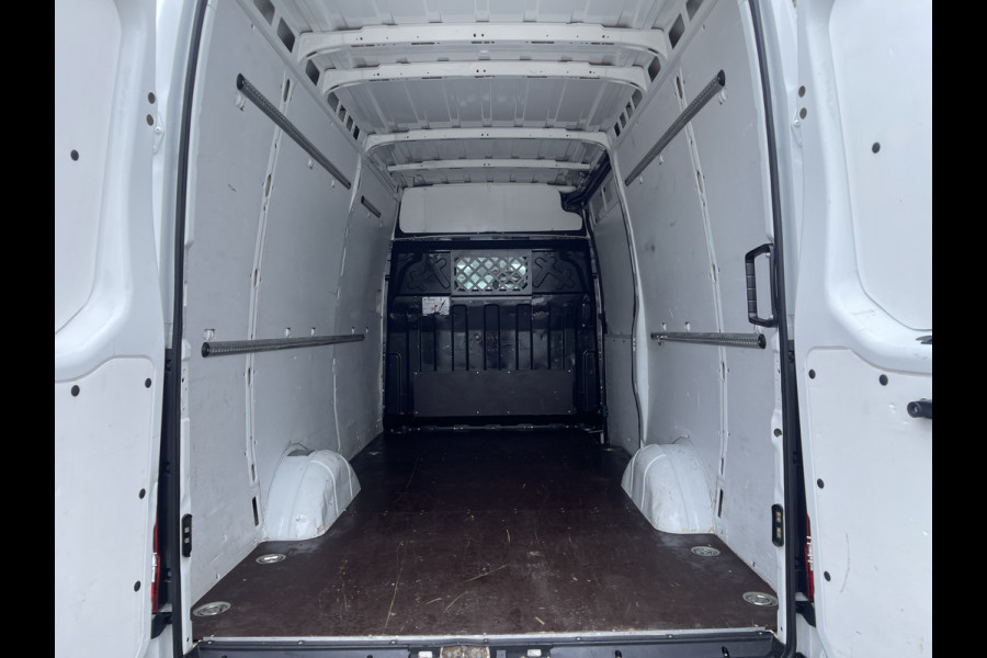 Iveco Daily 35S16V 2.3 L2H2 160pk / vaste prijs rijklaar € 27.950 ex btw / lease vanaf € 500 / climate control / mag 3500 kg trekken / 270 graden achterdeuren / euro 6 diesel !