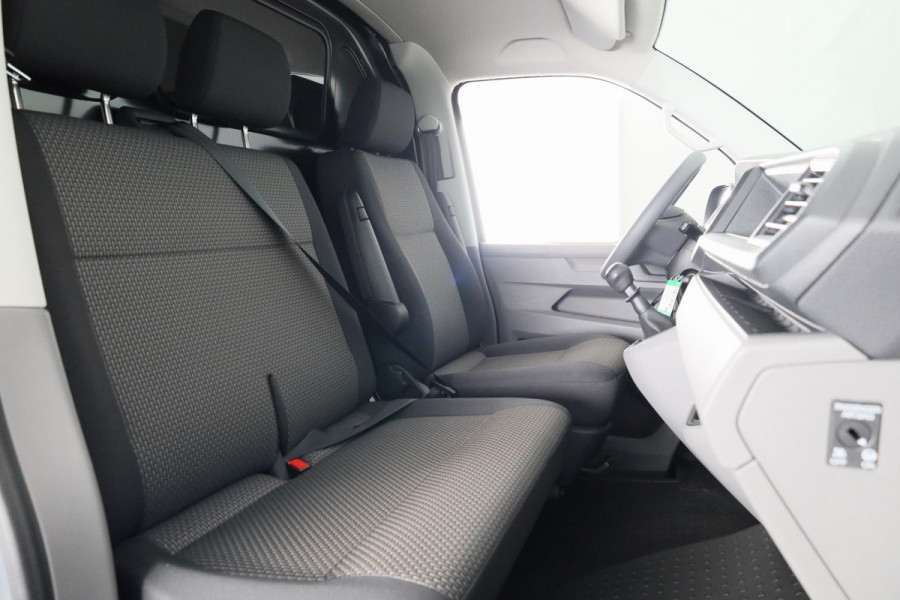 Volkswagen Transporter 2.0 TDI L2H1 28 110 pk | Airco | Cruise control | Elektr. spiegels, verwarmbaar |
