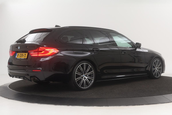 BMW 5 Serie 540i xDrive M Sport | Nappaleder | Head-up | Stoel & Stuurverwarming | Trekhaak | HiFi | 360 Camera | Sportstoelen | Navigatie