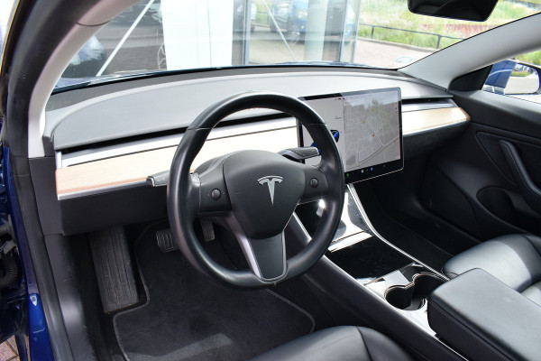 Tesla Model 3 Long Range 75 kWh | AutoPilot | Pano | Stoelverw.